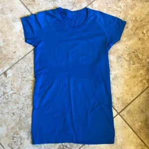 Lululemon Short Sleeve Size 6